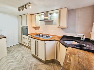 Photo 7- click for photo gallery